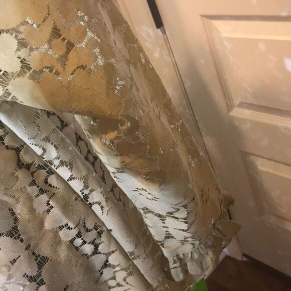 Gorgeous Sage green lace long robe - Picture 3 of 5